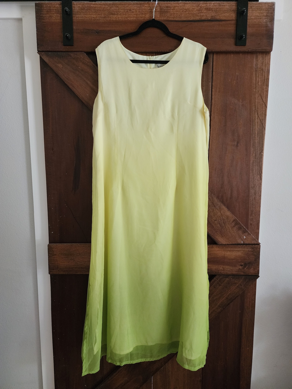 Sleeveless Maxi Dress in Soft Lemon Green